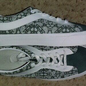 Vans Green Paisley Sneakers -  Lovingly Worn - Size 11 Mens